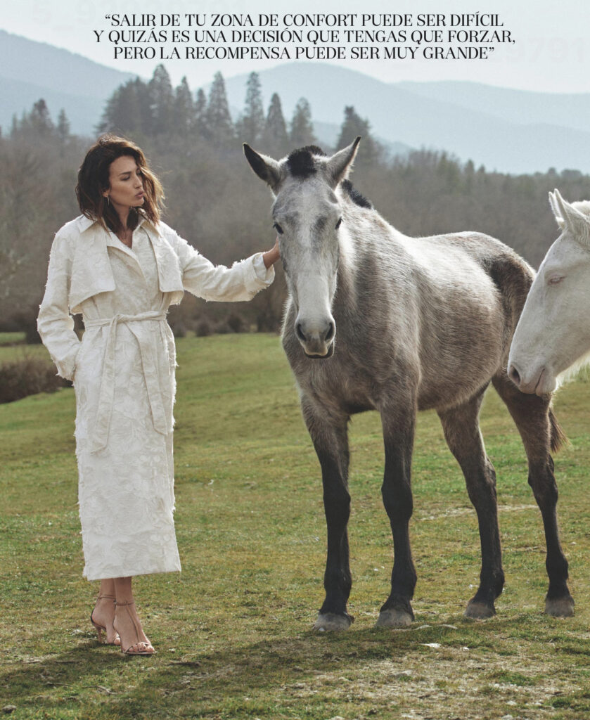 Nieves Álvarez en Hola, foto 6